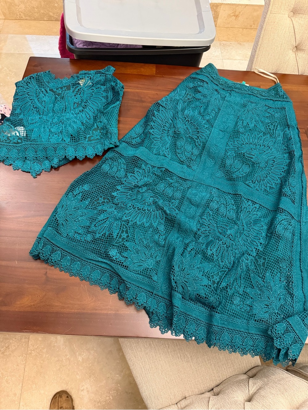 FARM RIO Green Toucan Guipure Sleeveless Top & Maxi Skirt (131) - Picture 3 of 8